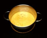 Foto del paso 3 de la receta: Cazuela de gambas con especias y leche de coco