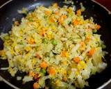 கல்யாண வீட்டு முட்டைகோஸ் பொரியல் (cabbage poriyal recipe in Tamil) ரெசிபி ஸ்டேப் 4 புகைப்படம்