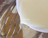 Foto langkah ke 3 dari resep Hurricane Chocolate Swiss Roll cake +photo step by step.