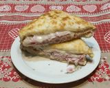 Foto del passaggio 3 della ricetta Croque Monsieur con Toma Piemontese Dop e prosciutto cotto al tartufo