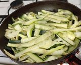 Gombás cukkini tagliatelle, sajtos cukkini lepénnyel. Low carb recept fázis 6 fotója