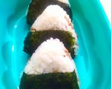 Foto langkah ke 7 dari resep Tuna onigiri.