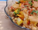 A picture of step 4 of Chana chaat.