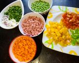 A picture of step 1 of Jollof cous cous.