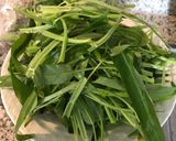 Foto langkah ke 1 dari resep Tumis Kangkung Teri nasi.