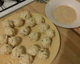 Foto del paso 5 de la receta: Bolas de pollo y queso