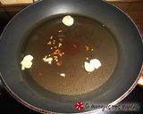 Φωτογραφία βήματος 3 της συνταγής Spaghetti με αχιβαδούλες, Και ένα μικρό “Μυστικό”