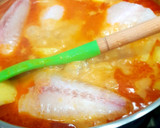 Foto del paso 3 de la receta: Rape al ajo y pimentón (All i pebre) 🐚 🐟 🌶️🧄