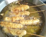 Foto langkah ke 4 dari resep 7. Sosis Gulung Cheese #Berburucelemekemas #Resolusi2019.