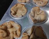 A picture of step 8 of Chole bhature cheese cups.