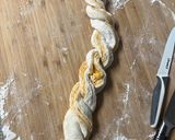 Une image de l'étape 5 de Babka salée au pesto Rosso à l’air fryer.