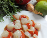 Foto del paso 1 de la receta: Vieiras aromatizadas con cáscaras de limón y lima