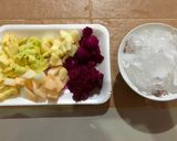 Foto langkah ke 2 dari resep Es Buah Yakult #dapurwiwin 👩🏻‍🍳.