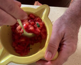 Foto del paso 3 de la receta: Bocinegro con vinagreta de tomate