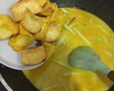 Foto langkah ke 5 dari resep Lontong Sayur Tanpa Santan.