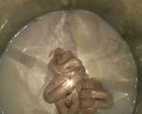 A picture of step 3 of Chocolate mousse shake.
