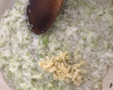 Foto del paso 5 de la receta: Sopa-guiso de garbanzos arvejas y champiñones