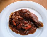 Foto del paso 8 de la receta: Pollo al vino tinto "coq au vin"