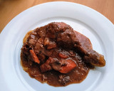 Foto del paso 8 de la receta: Pollo al vino tinto "coq au vin"