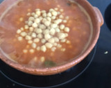 Foto del paso 3 de la receta: Garbanzos con callos (el arte de juntar dos botes)