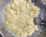 A picture of step 2 of Banana Cake.