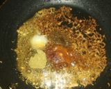 A picture of step 2 of Dahi Walay Baingan.