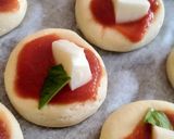 A picture of step 4 of Mini Pizzas with Unrefreshed Sourdough Starter.
