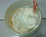 Foto langkah ke 2 dari resep Bolu Tiramisu Kukus.