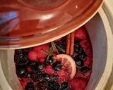 Une image de l'étape 4 de Confiture fruits rouges romarin.