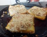 A picture of step 3 of Potato bread toast.