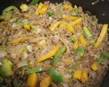 A picture of step 4 of Yellow Capsicum with minced meat.