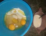 Foto langkah ke 1 dari resep Bolu kukus mekar (susu cair).
