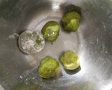 A picture of step 4 of Palak Roti.
