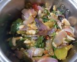 કાજુ અને લીલા લસણ નું શાક (Kaju Green Garlic Shak Recipe In Gujarati) રેસીપી સ્ટેપ4ફોટો
