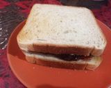 Foto del paso 2 de la receta: Sándwich de crema de cacahuate con mermelada de fresa 🍓