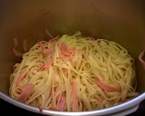 Foto del paso 4 de la receta: Tallarines con huevo y queso