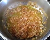 Foto del paso 1 de la receta: Estofado de patas de pollo en olla rápida
