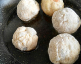 Foto del paso 7 de la receta: Albóndigas de sepia y langostinos
