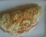 A picture of step 2 of Ham omelette.