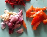 Foto langkah ke 4 dari resep Tumis Paria Udang Rebon.