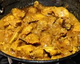 A picture of step 4 of Palak chicken masala.
