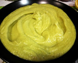 Foto del paso 2 de la receta: Crema de guisantes secos y aguacate - veggie