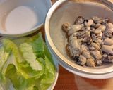 A picture of step 1 of Sweet and Spicy Oyster Omelet.