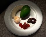 Φωτογραφία βήματος 1 της συνταγής Smoothie με αβοκάντο, μανταρίνι, μπανάνα, χουρμάδες, φράουλες & μέντα 💛🩷💚🩷💛