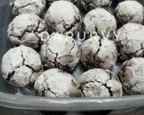 Foto langkah ke 9 dari resep CHOCOLATE CRINKLE COOKIES No Mixer(Cookies Retak).