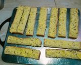 Foto langkah ke 3 dari resep Garlic Bread Teflon.