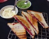 A picture of step 6 of Cheese spread vegetable sandwich.