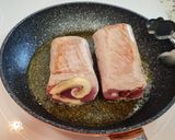 Foto del paso 7 de la receta Solomillo de cerdo relleno de jamón y queso con salsa de piquillos