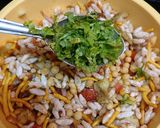 A picture of step 4 of Gujarati Surti Bhel.