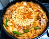 รูปขั้นตอนการทำที่ 3 ของ กิมจิราเมนหม้อไฟ
